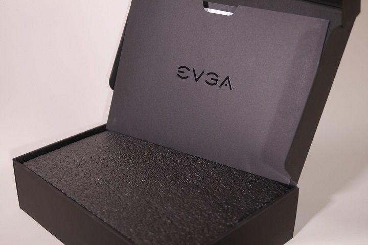 EVGA GeForce GTX 1070 FTW ACX 3.0箱2