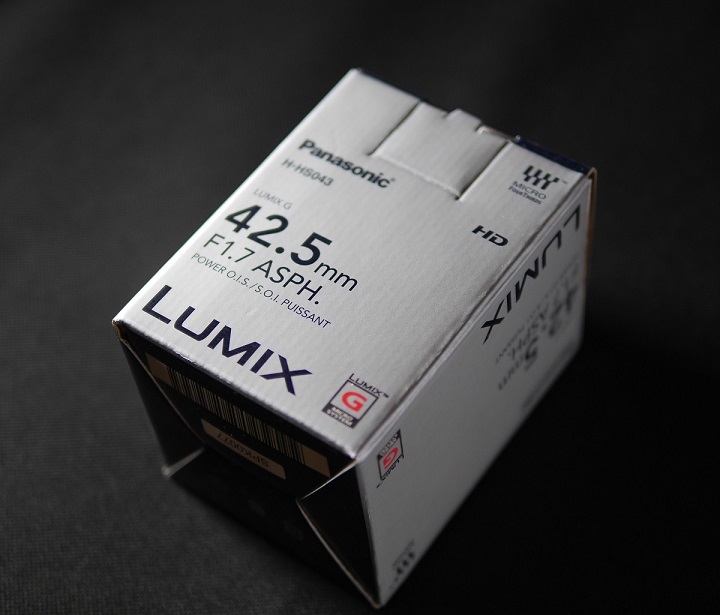 LUMIX G 42.5mm/F1.7 ASPH./POWER O.I.S.H-HS043K箱
