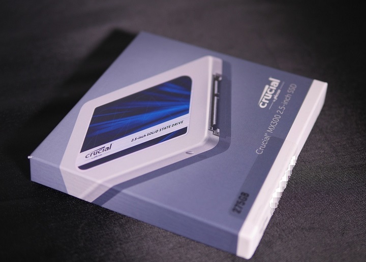 Crucial CT275MX300SSD1箱