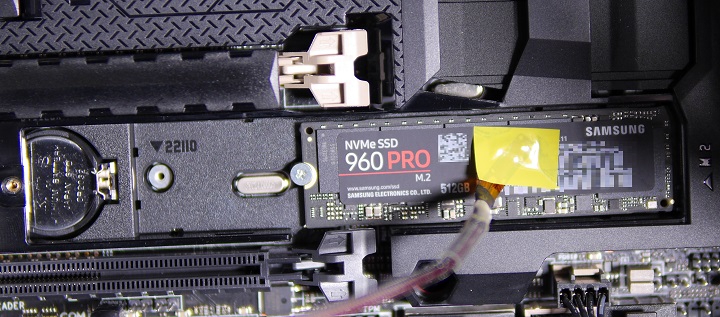 SAMSUNG 960 PRO M.2をパソコンに取り付け