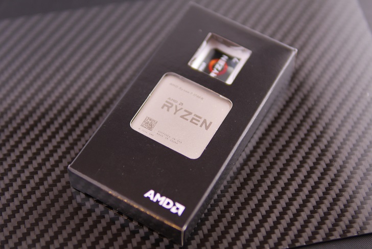 AMD Ryzen 7 1700X開封1
